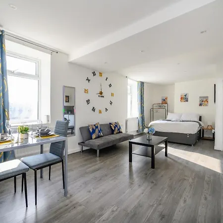Apartamento F1Hr - Cozy Double Room With Great Amenities