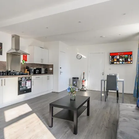 11f1 Captivating&luxurious Appartement