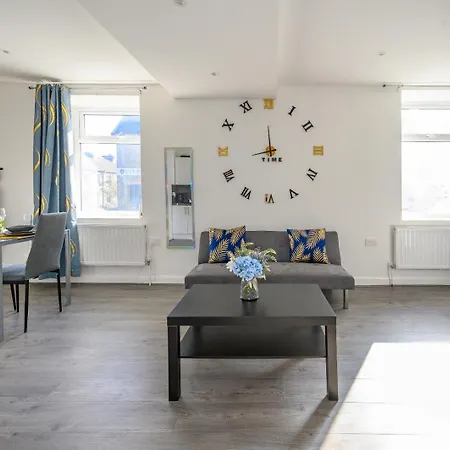 F1Hr - Cozy Double Room With Great Amenities Apartamento
