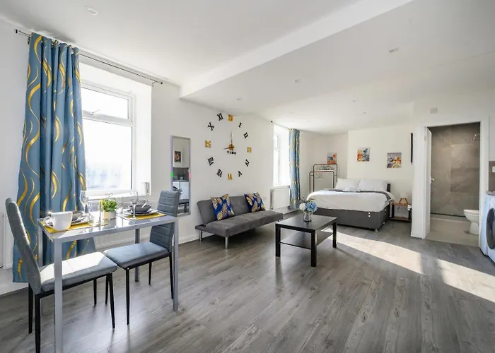 Apartment 11f1 Captivating & Luxurious