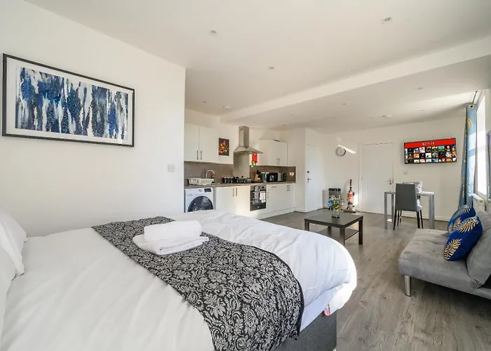 Apartment 11f1 Captivating & Luxurious