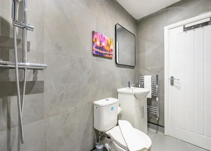 11f1 Captivating & Luxurious *